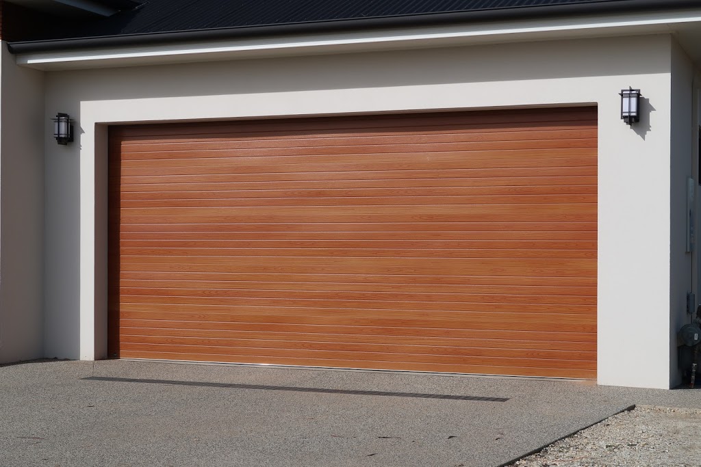 OHallorans Garage Doors | 43-45 McCarthy St, Mulwala NSW 2647, Australia | Phone: (03) 5744 1966