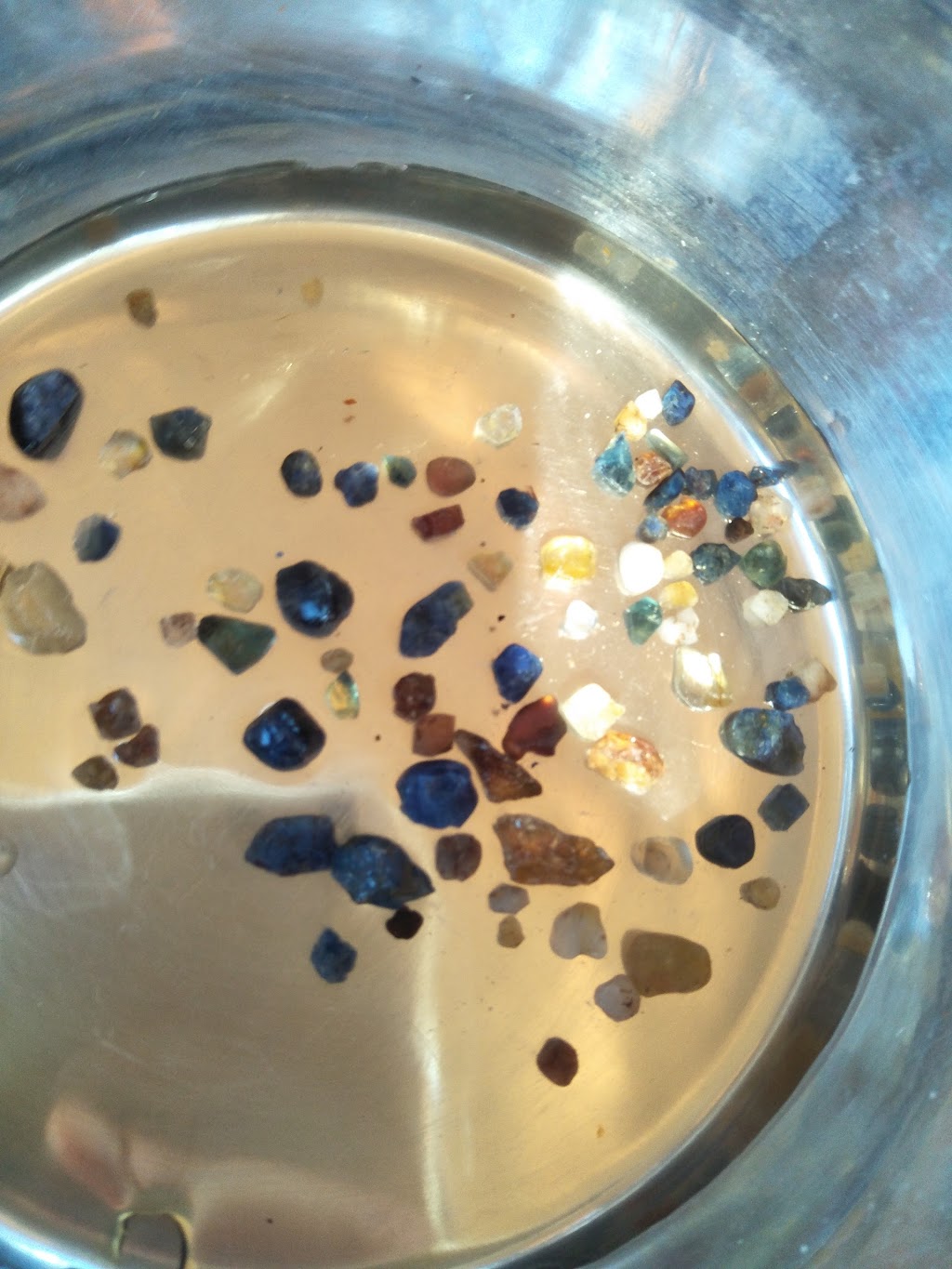 Billabong Blue Sapphire Fossicking Park | 2479 Kings Plains Rd, Swanbrook NSW 2360, Australia | Phone: (02) 6721 0500