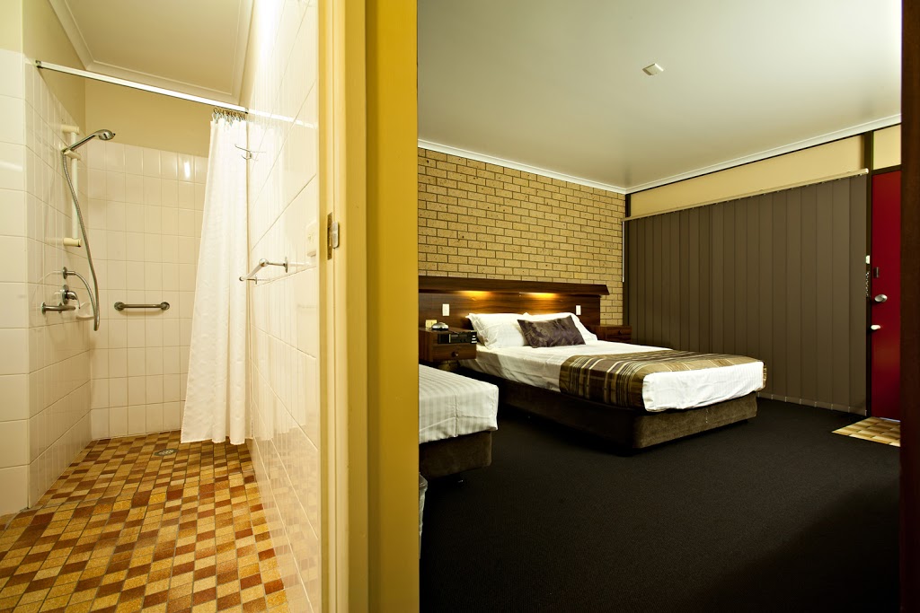 Sarina Motor Inn | lodging | 22 Broad St, Sarina QLD 4737, Australia | 0749431431 OR +61 7 4943 1431