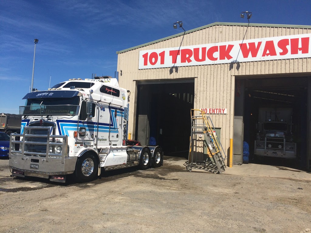 101 Truckwash And Parking | car wash | Assembly Dr, Dandenong South VIC 3175, Australia | 0499101101 OR +61 499 101 101