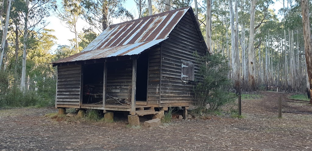 Buddong Hut | lodging | Hume and Hovell Walking Track, Buddong NSW 2720, Australia