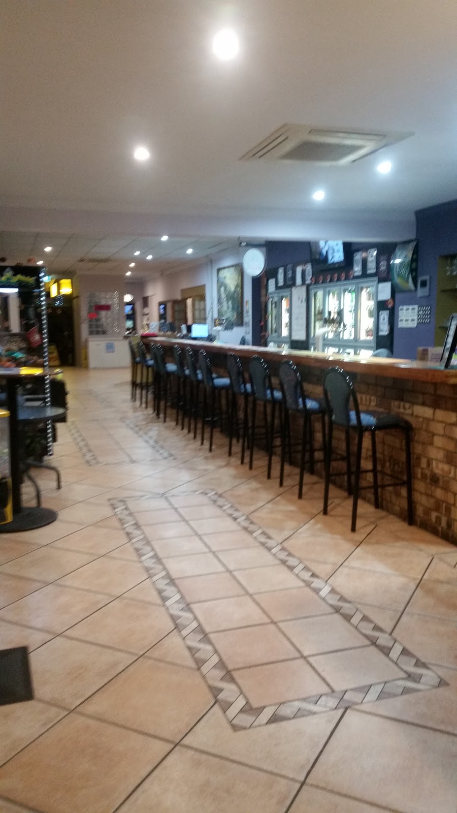 Boulders Tavern | store | 46 Munro St, Babinda QLD 4861, Australia | 0740671111 OR +61 7 4067 1111