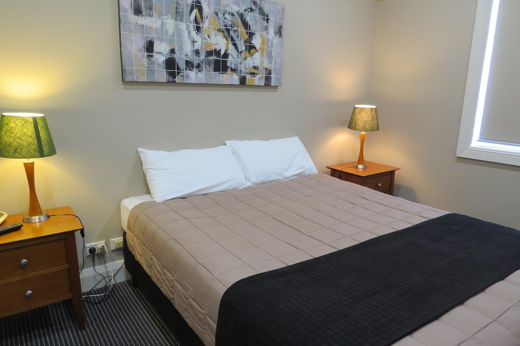 Waldorf Drummoyne Serviced Apartments | 165 Lyons Rd, Drummoyne NSW 2047, Australia | Phone: (02) 8837 8000