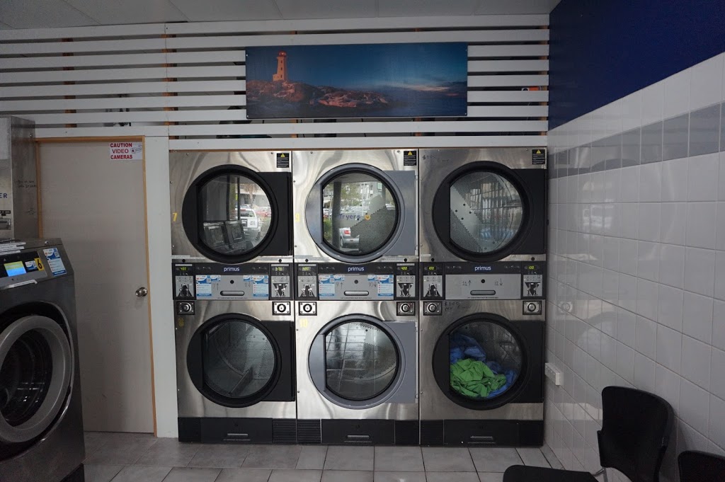 Helensvale Laundromat | laundry | 4/13 Sir John Overall Dr, Helensvale QLD 4212, Australia | 1300528628 OR +61 1300 528 628