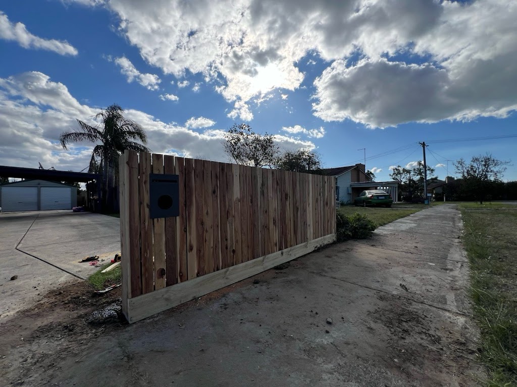 Bellarine Fences | Unit 13/8 Clarendon Rd, Drysdale VIC 3222, Australia | Phone: (03) 5211 3708