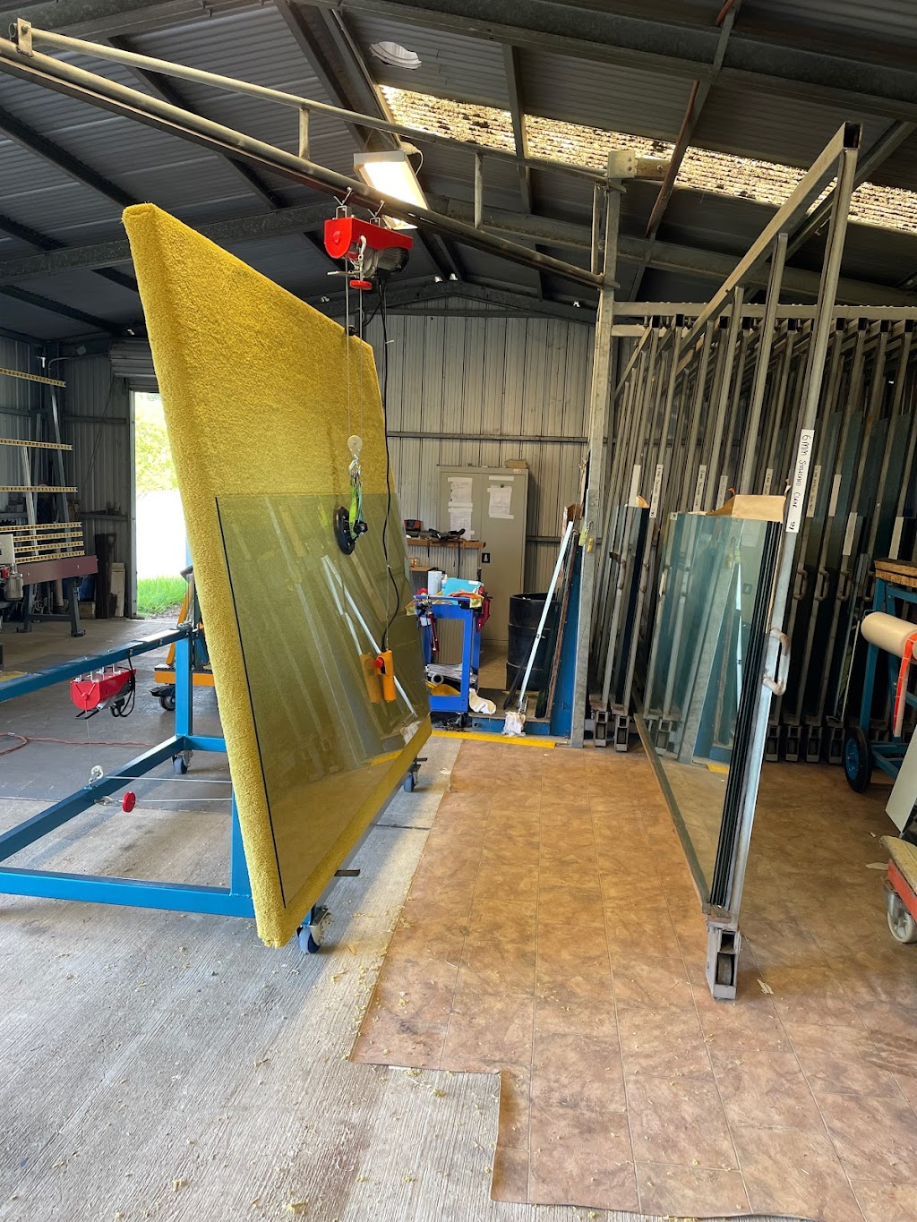 Joiners Glass Supplies | 627 Martins Creek Rd, Paterson NSW 2421, Australia | Phone: 0412 531 920