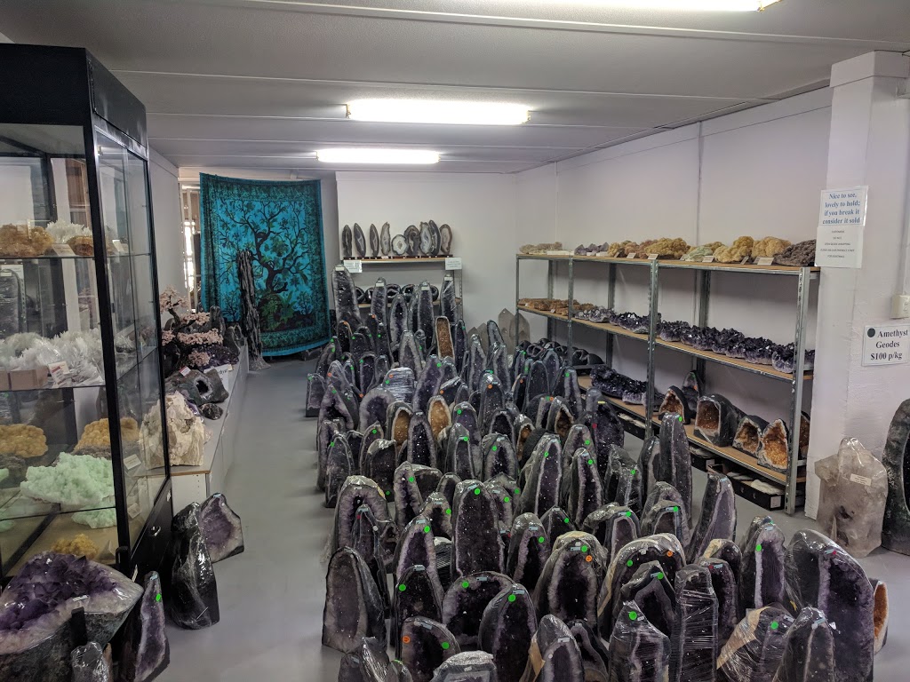 Ithaca Crystals Warehouse | store | 27 Dividend St, Mansfield QLD 4122, Australia | 1300484222 OR +61 1300 484 222