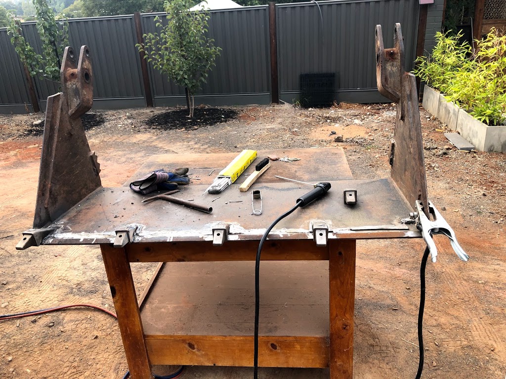 Johnos mobile welding repairs | 5 McKenzie King Dr, Millgrove VIC 3799, Australia | Phone: 0439 615 676