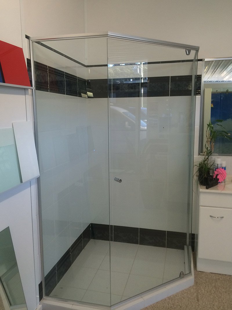 Milligans Shower Screens Forster | 76 Kularoo Dr, Forster NSW 2428, Australia | Phone: (02) 6554 7018