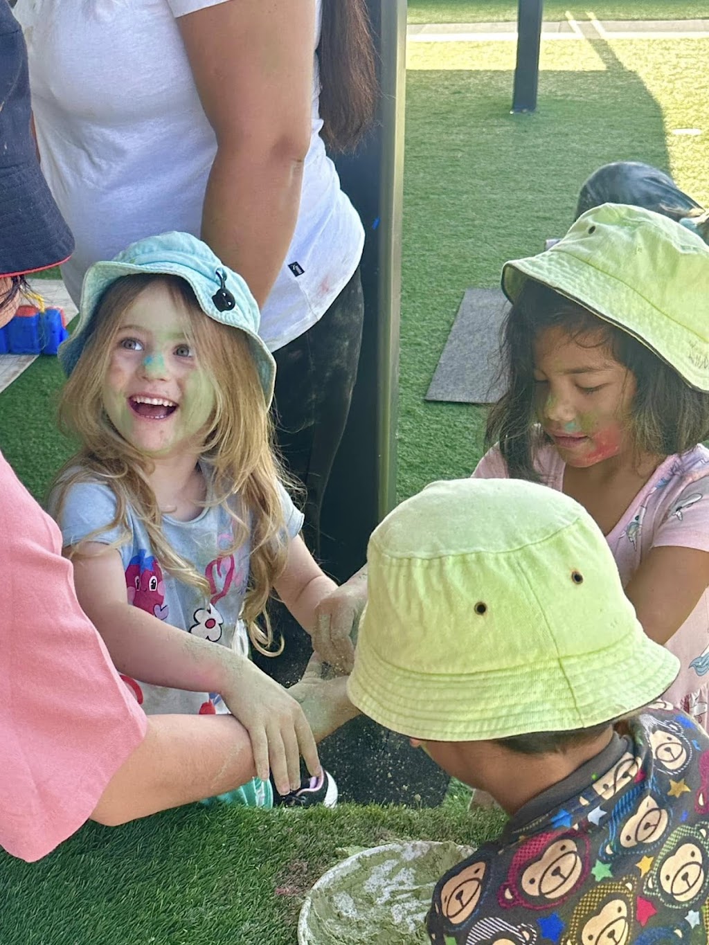 Creative Hands ELC - Thornhill | 2 Parklea Wy, Thornhill Park VIC 3335, Australia | Phone: (03) 8678 1445