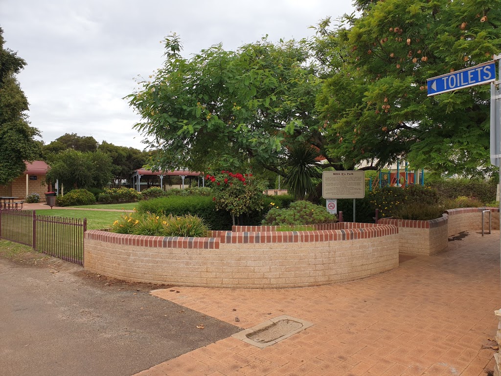 Miss Bs Park | park | 4 Campbell St, Corrigin WA 6375, Australia
