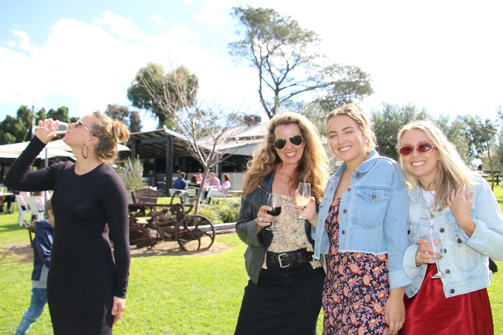 Drift Charter - Private Wine Tours, Brewery Tours, Bus Charters  | travel agency | 24 Acacia Cl, Dunsborough WA 6281, Australia | 0434843080 OR +61 434 843 080