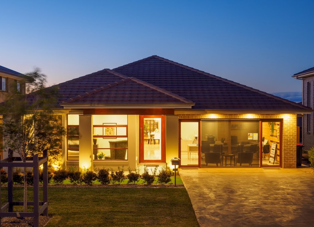 Kaplan Homes Display Centre - Gledswood Hills |  | 53 Gledswood Hills Dr, Gledswood Hills NSW 2557, Australia | 0435440144 OR +61 435 440 144