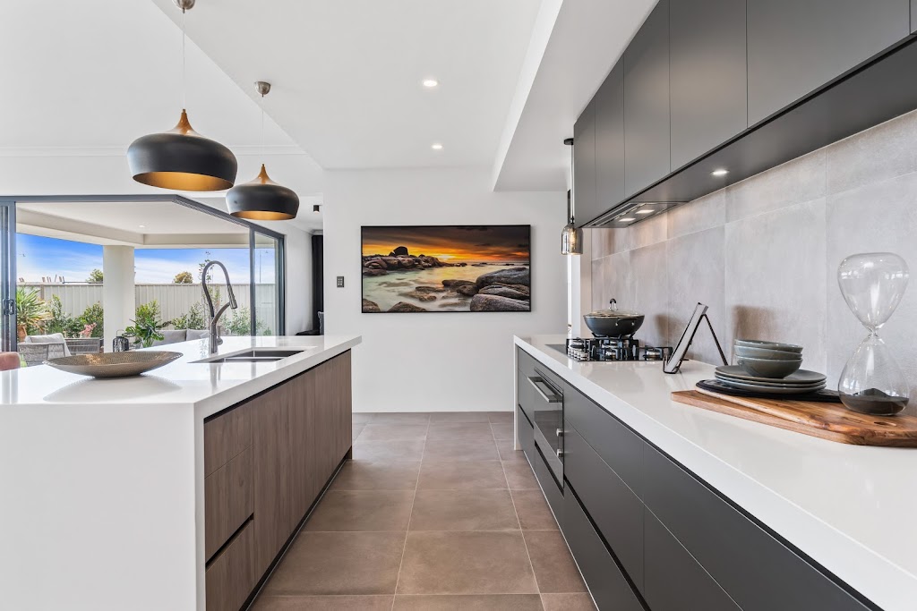 The Leeuwin Display Home by Ventura South West | general contractor | 9 Chamaeleon Approach, Australind WA 6233, Australia | 0897922322 OR +61 8 9792 2322