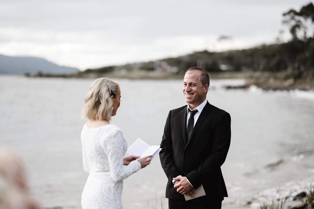 Nat Weaver Celebrant | 105 Palmers Rd, Oyster Cove TAS 7150, Australia | Phone: 0405 687 136