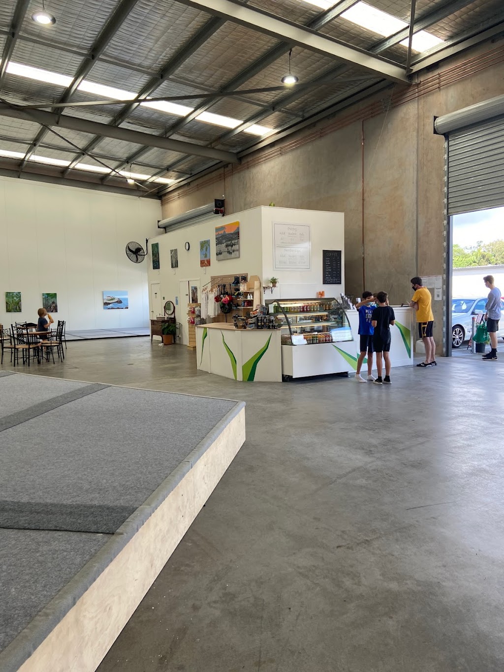 Flow Bouldering Gym | Unit 1/5 Cedarbrook Dr, Forest Glen QLD 4556, Australia | Phone: (07) 5234 8078