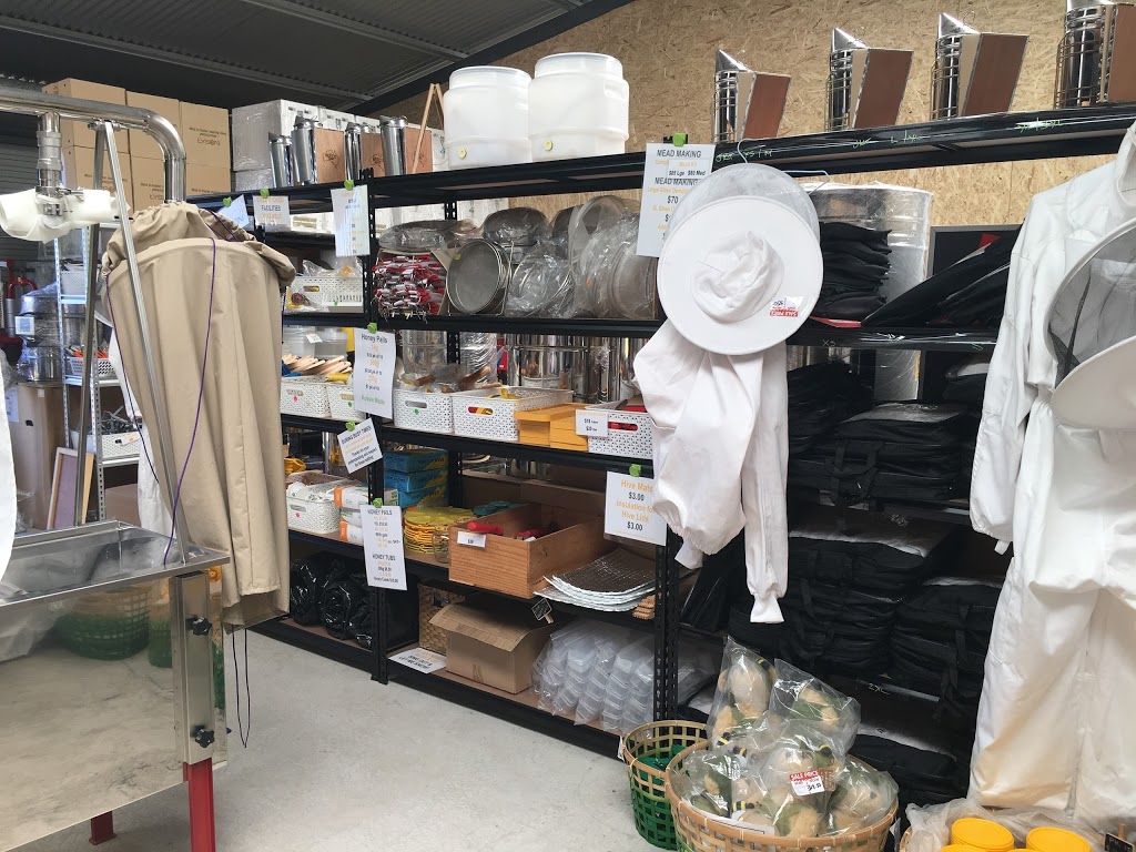 Becs BeeHive Beekeeping Supplies | 45 Trumpington Grove, Kallista VIC 3791, Australia | Phone: 0409 850 735