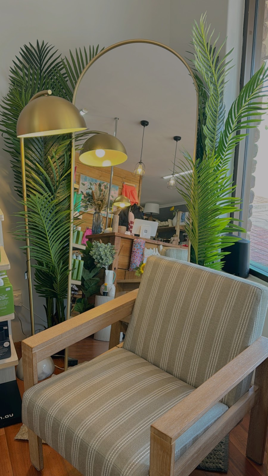 Happy Home Meningie | 44 Princes Hwy, Meningie SA 5264, Australia | Phone: 0411 599 064