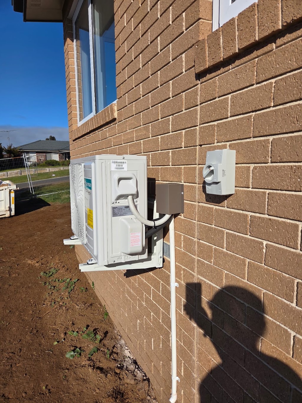 Dynamic Solutions Electrical & Aircon | 13 Monique Rose Dr, Cranbourne West VIC 3977, Australia | Phone: 0450 067 924