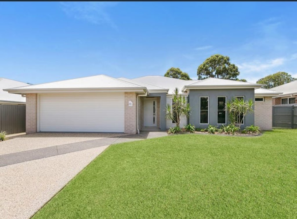 parveen toowoomba | 33 Entabeni Dr, Kearneys Spring QLD 4350, Australia | Phone: 0469 067 640