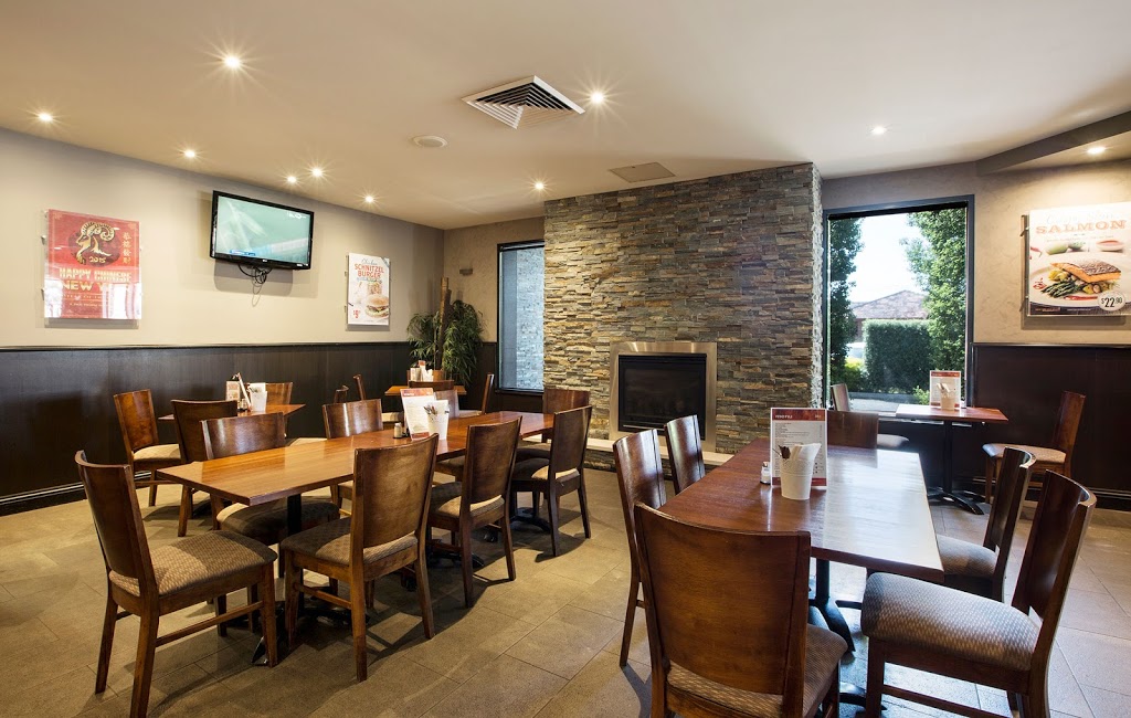 Ashley Hotel | restaurant | 226 Ballarat Rd, Braybrook VIC 3019, Australia | 0393179257 OR +61 3 9317 9257