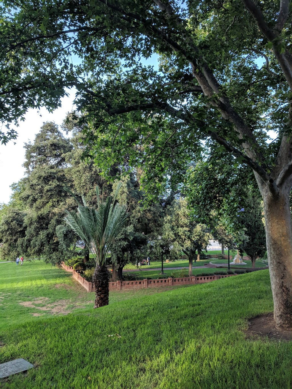Pioneer Womens Memorial Garden | park | Adelaide SA 5000, Australia | 0882037203 OR +61 8 8203 7203