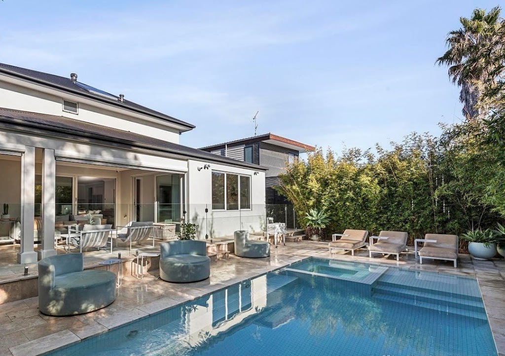 In The Swim | 405 Waverley Rd, Malvern East VIC 3145, Australia | Phone: (03) 9572 3919