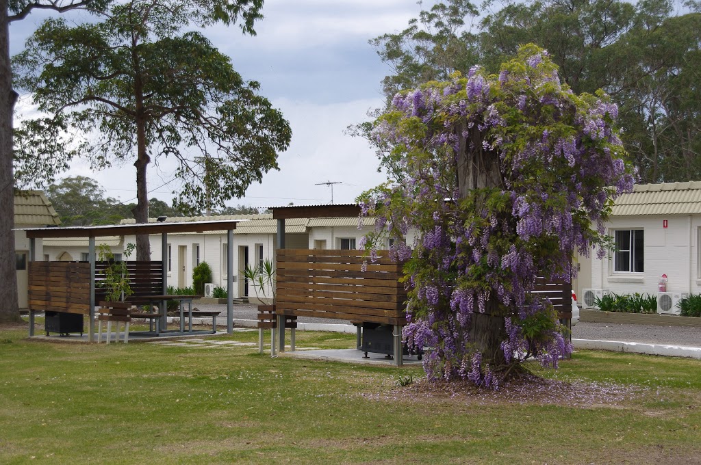 Fairway Lodge Motel | 385 Macleay Valley Way ( Old Pacific Highway), Kempsey NSW 2440, Australia | Phone: (02) 6562 7099