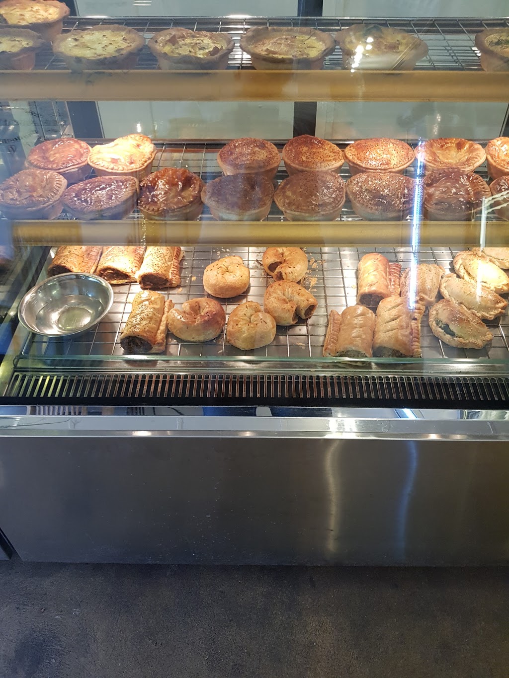 Hearthfire | bakery | 9A First Ave, Sawtell NSW 2452, Australia | 0266581568 OR +61 2 6658 1568