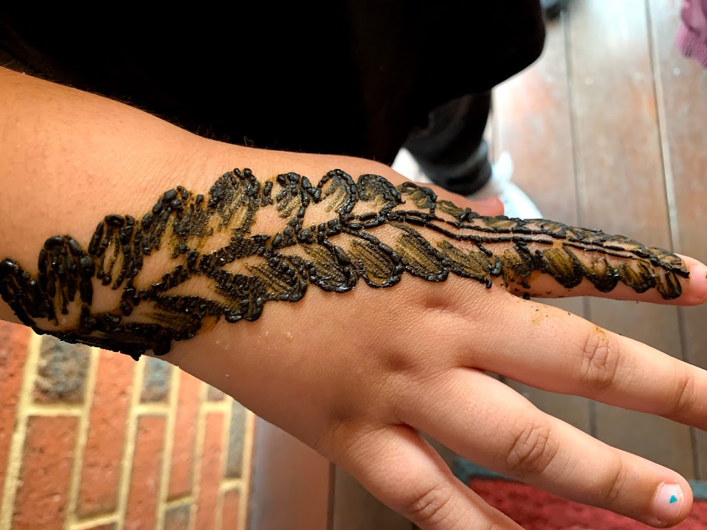 Henna/Mehendi by Tanya | 3 Como Chase, Pakenham VIC 3810, Australia | Phone: 0430 584 654
