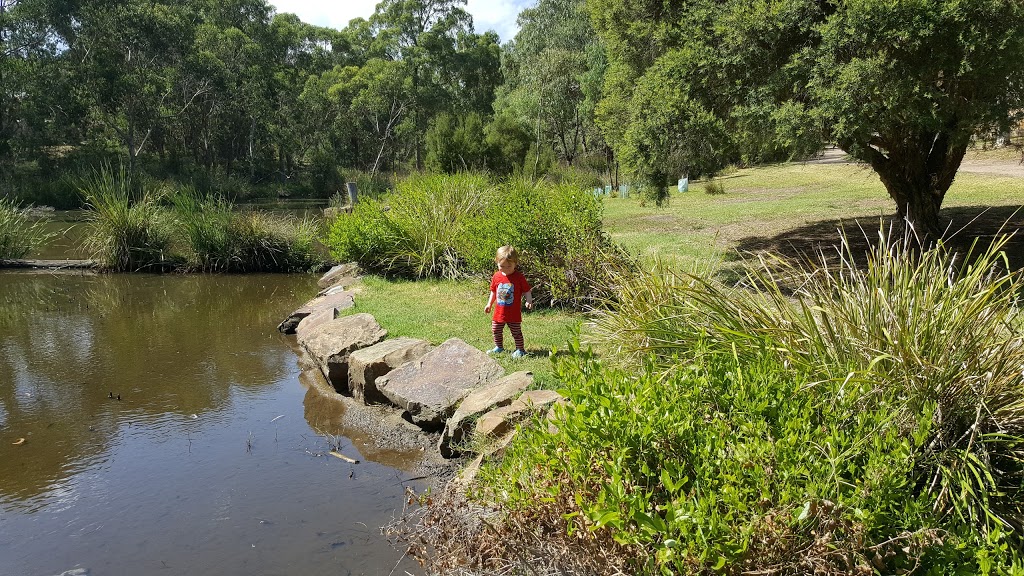 Candlebark Walk Reserve | park | 57 Croydon Hills Dr, Croydon Hills VIC 3136, Australia