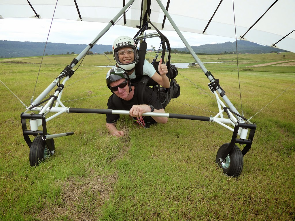 Sky Sports Paragliding & Hang gliding Tandems | travel agency | 6 Triscay Pl, Varsity Lakes QLD 4227, Australia | 0457287200 OR +61 457 287 200