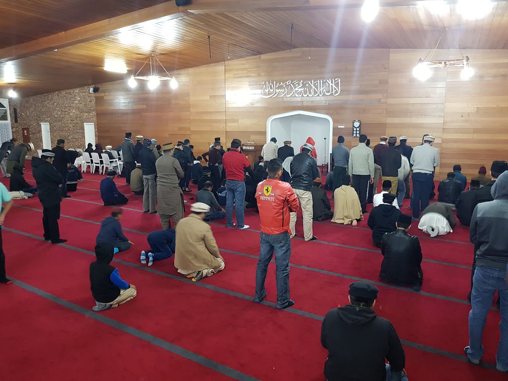 Bait-ul-Salam - House of Peace Mosque - Ahmadiyya Muslim Communi | mosque | 6 Leisureland Dr, Langwarrin VIC 3910, Australia | 1800247526 OR +61 1800 247 526