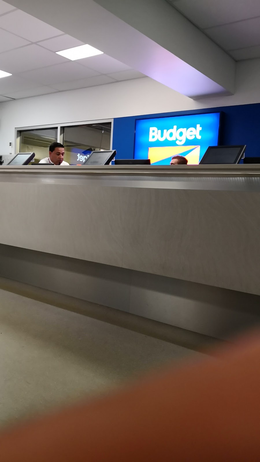 Budget Car & Truck Rental Sydney Domestic Airport | car rental | Domestic Terminal 2, Keith Smith Ave, Mascot NSW 2020, Australia | 0292079165 OR +61 2 9207 9165