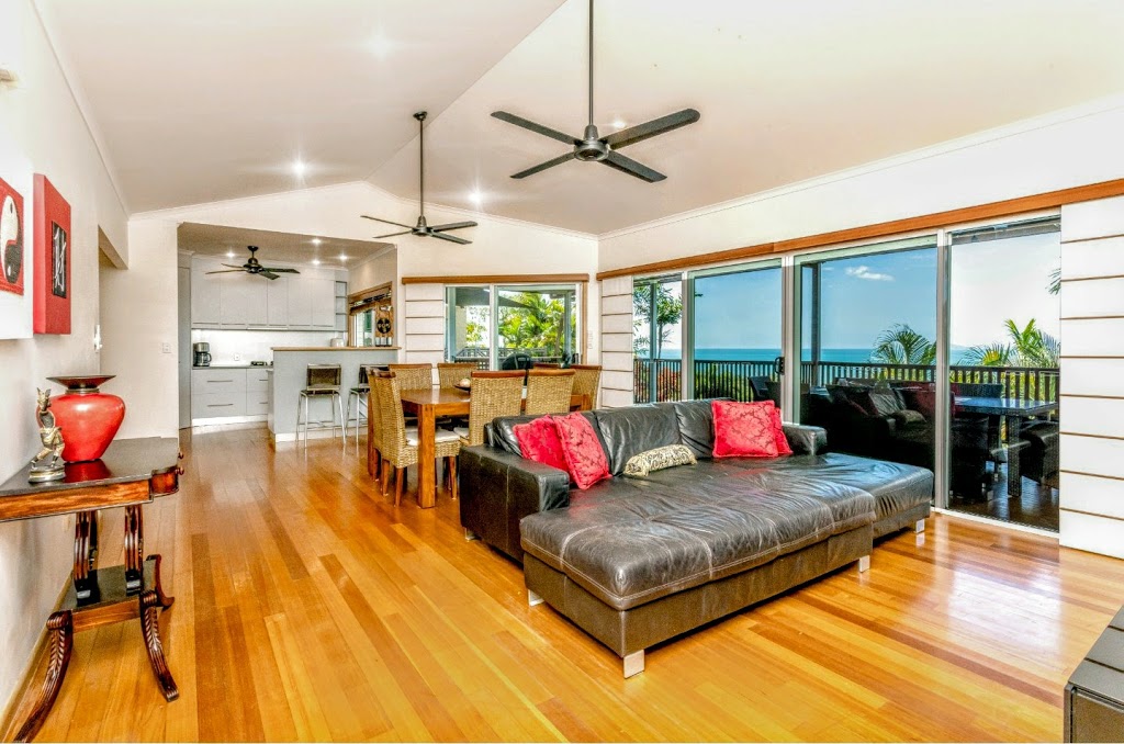 Bella Vista on Nara | 22 Nara Ave, Airlie Beach QLD 4802, Australia | Phone: 0466 573 617