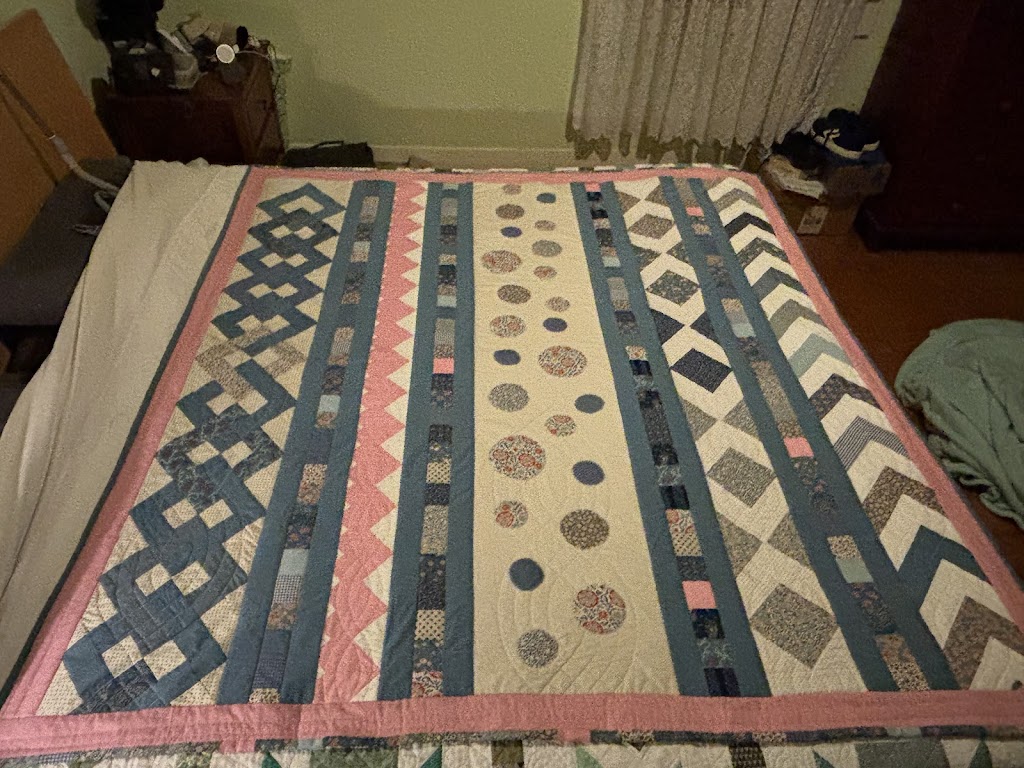 Angelas Patchwork Quilt Classes | Within/99 W Fyans St, Newtown VIC 3220, Australia | Phone: 0438 130 422