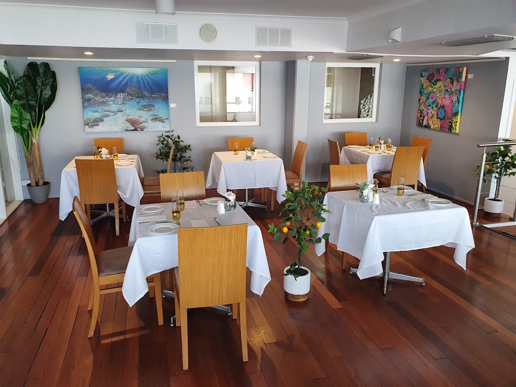 Dimitris Mediterranean Restaurant | 22-24 Roseberry St, Gladstone Central QLD 4680, Australia | Phone: (07) 4972 4711