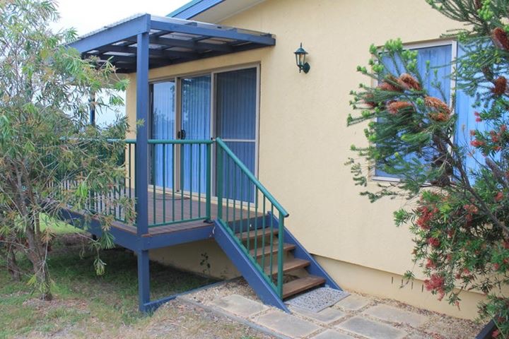 Kalaru Lodge Farmstay Cottages | real estate agency | 13 Bournda Park Way, Kalaru NSW 2550, Australia | 0264941055 OR +61 2 6494 1055