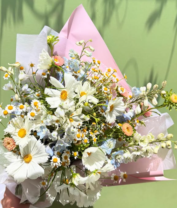 Daily Daisies - Central Coast Flowers | Alison Rd, Wyong NSW 2259, Australia | Phone: 0416 411 840