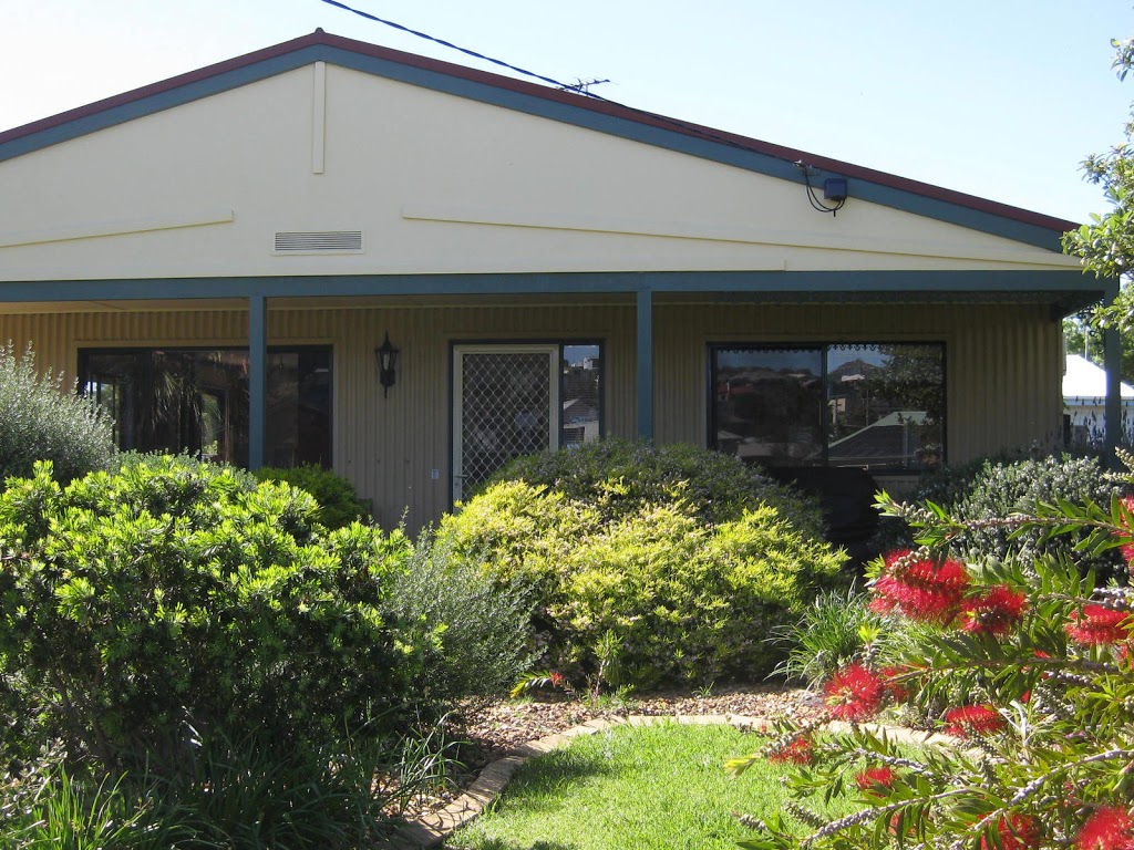Bells By The Beach Pet-friendly Holiday House | lodging | 24 Roditis Dr, Ocean Grove VIC 3226, Australia | 0403221737 OR +61 403 221 737