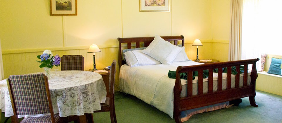 Fernbrook Lodge - Accommodation - Bed and Breakfast | 4705 Waterfall Way, Dorrigo NSW 2453, Australia | Phone: 0427 338 008