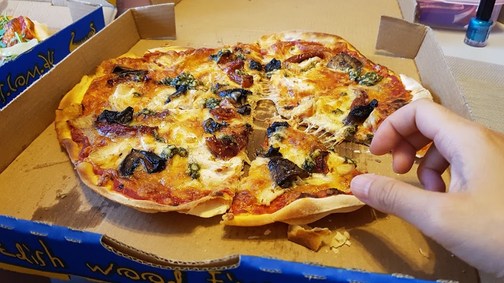 Svens Viking Pizza | 665 Anzac Parade, Maroubra NSW 2035, Australia | Phone: (02) 9344 4843