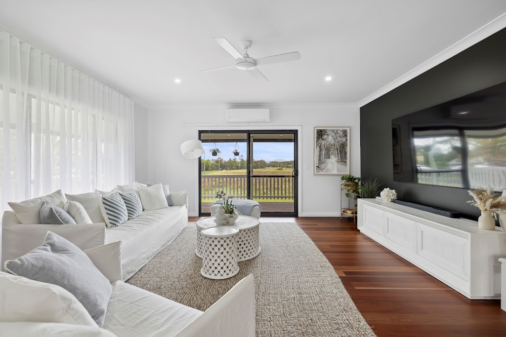 Three Galahs | 93 Mylestom Dr, Repton NSW 2454, Australia | Phone: (02) 6610 9530