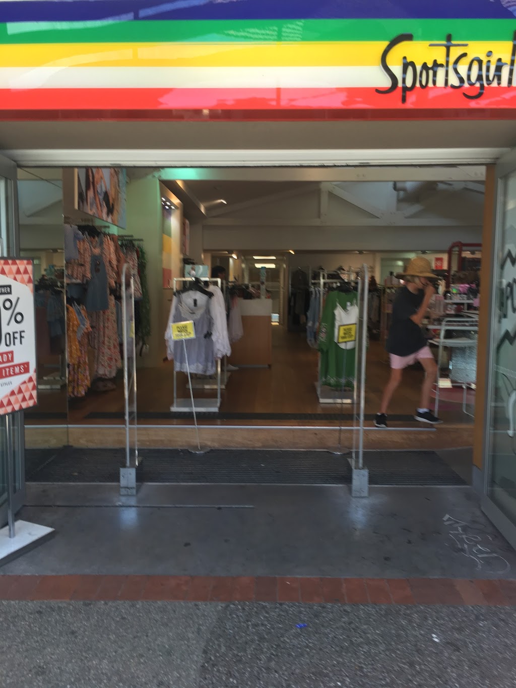 Sportsgirl | clothing store | shop.42/44 Jonson St, Byron Bay NSW 2481, Australia | 0266809855 OR +61 2 6680 9855