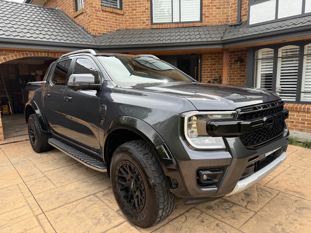 Gloss Garage Illawarra | 22 Lucas Dr, Horsley NSW 2530, Australia | Phone: 0457 516 590