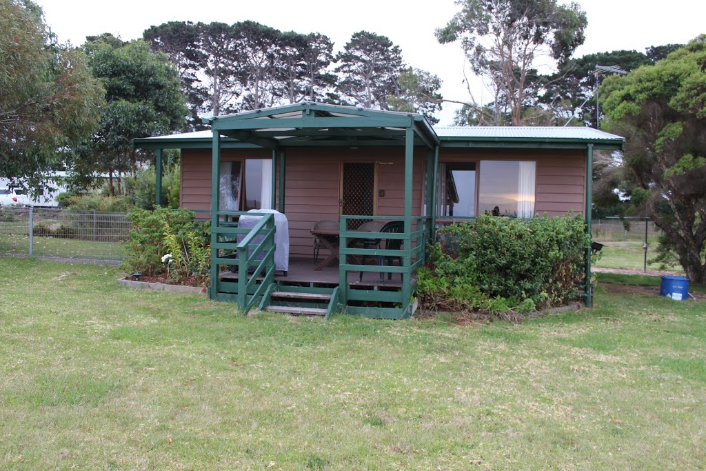Tidal View Holiday Cottage | lodging | 70 Foley Rd, Yanakie VIC 3960, Australia | 0356871237 OR +61 3 5687 1237