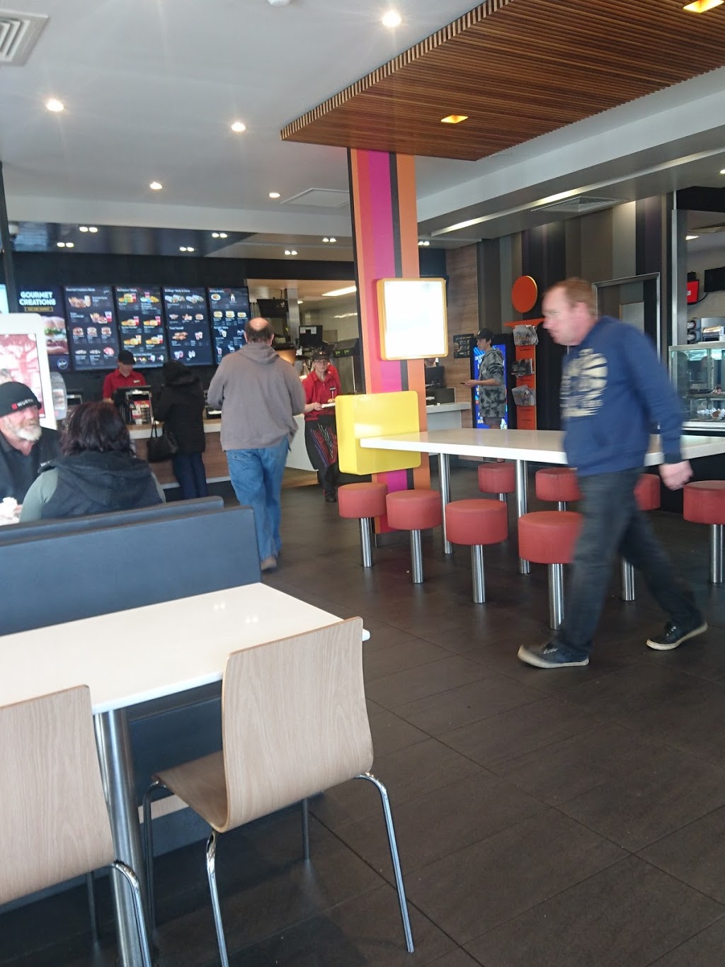 McDonalds Epsom | cafe | 582/586 Napier St, White Hills VIC 3550, Australia | 0354485194 OR +61 3 5448 5194