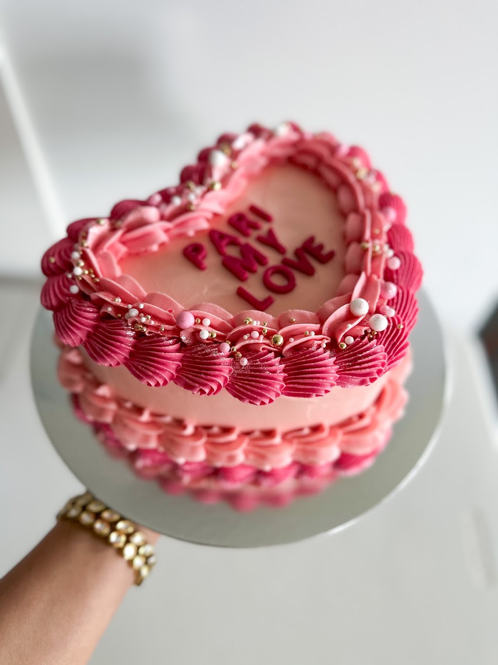 Cakes By Kaptured | 14 Portrait St, Mambourin VIC 3024, Australia | Phone: 0435 643 052