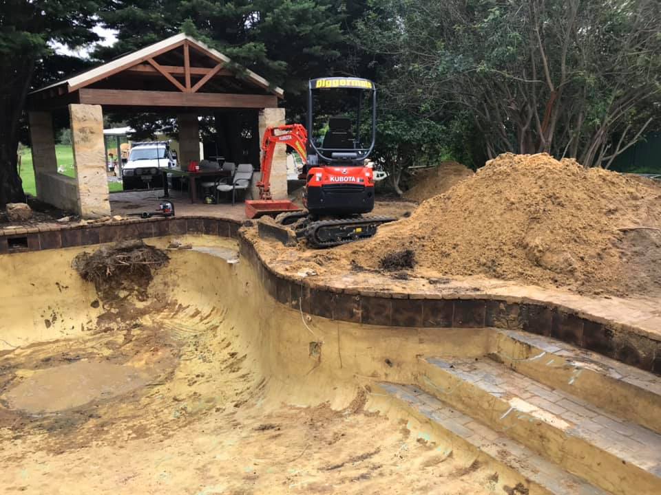 Diggermate Mini Excavator Hire Merrimac | general contractor | 178 Gooding Dr, Merrimac QLD 4226, Australia | 0437204201 OR +61 437 204 201