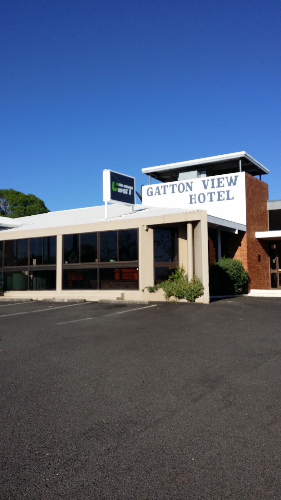 Gatton View Hotel Motel | 111 Railway St, Gatton QLD 4343, Australia | Phone: (07) 5462 1072